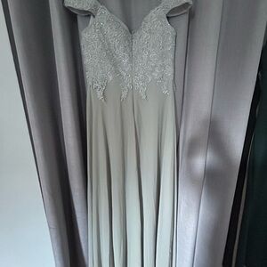 Elegant Gray -silver Lace Evening Gown